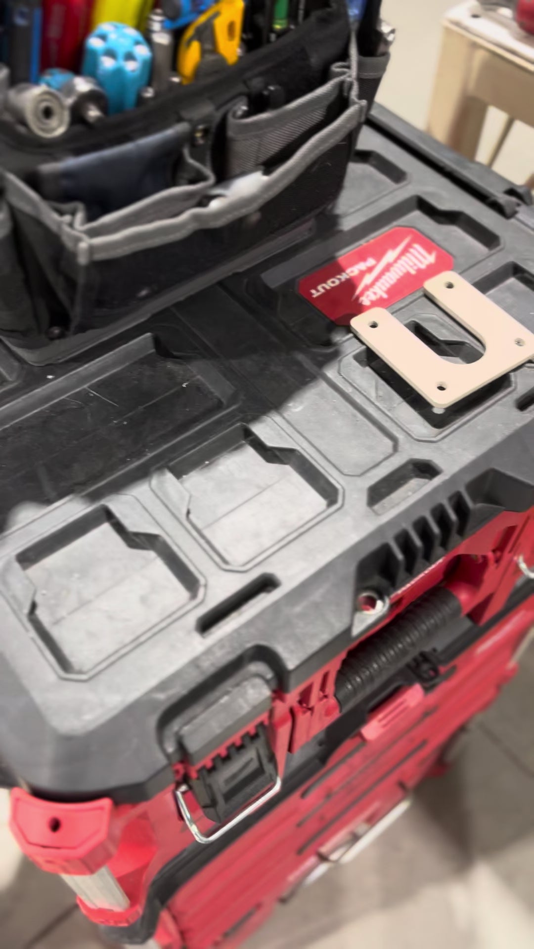 milwaukee packout vise mount